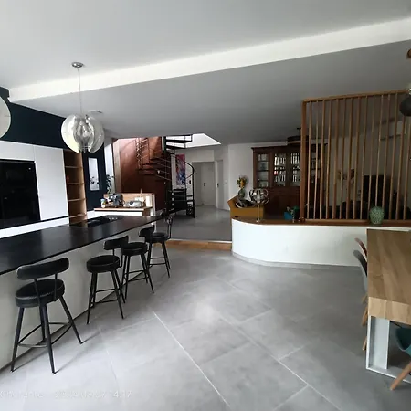 La Bell'angouleme Chambre Zen Bed & Breakfast *